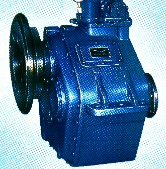 HỘP SỐ MÁY THỦY 120B